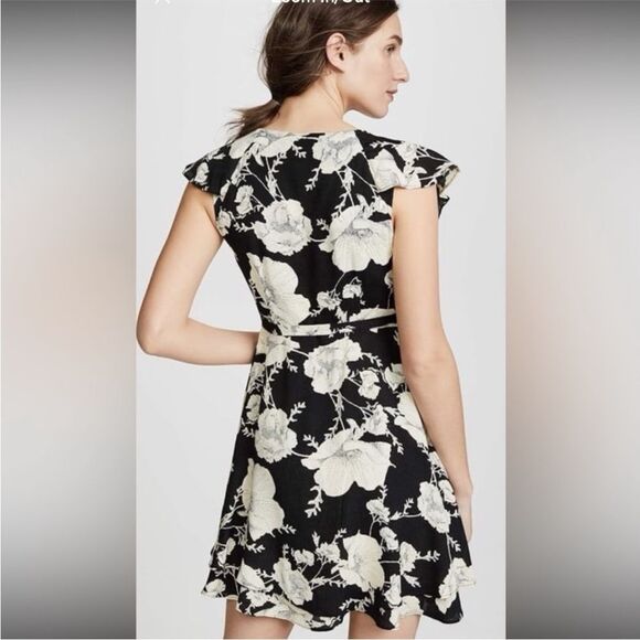 FREE PEOPLE French Quarter Print Wrap Flutter Sleeve Minidress in Onyx Combo. M - Picture 4 of 8